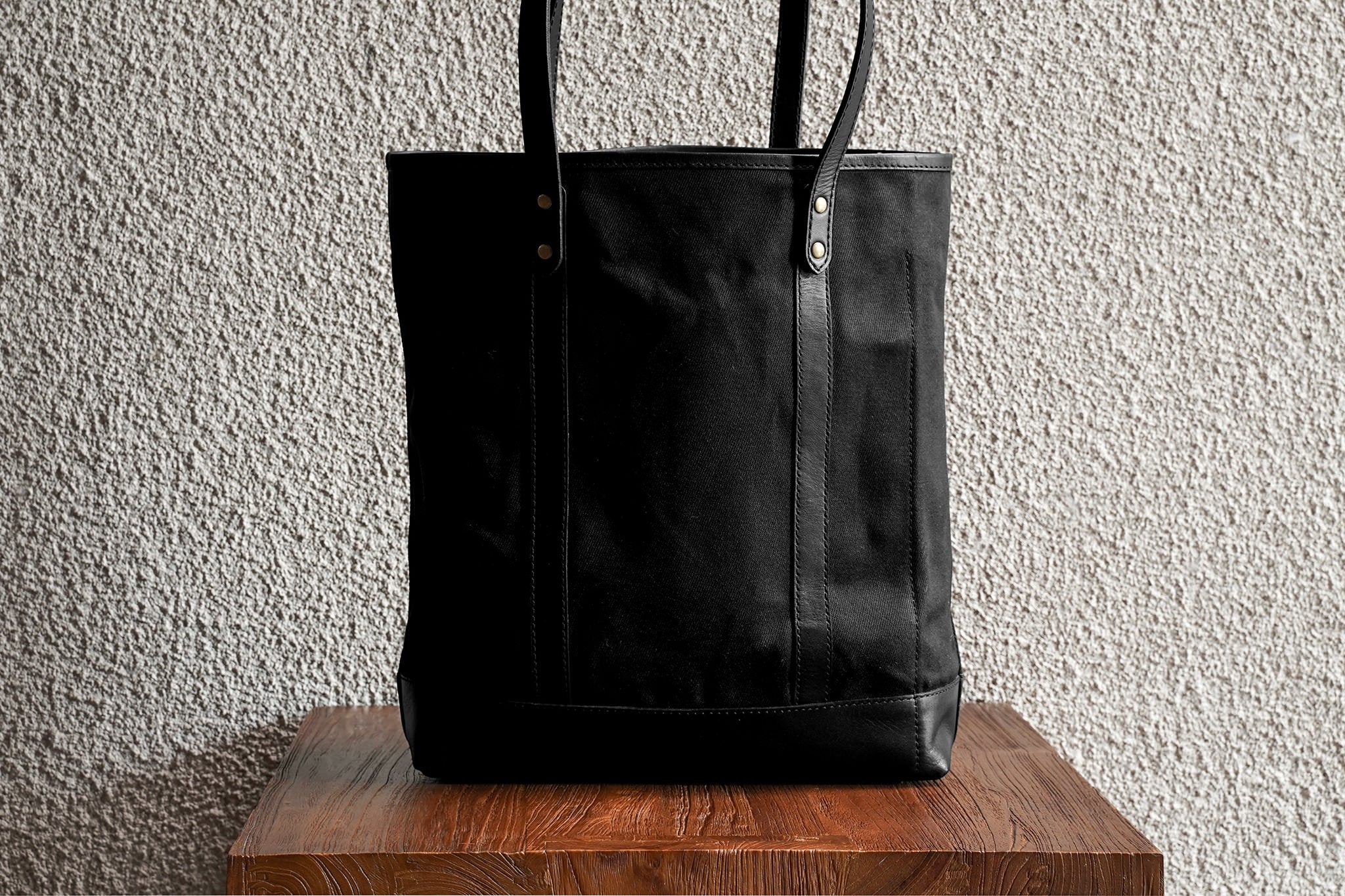 Slim Tote/Black - Waxed Twill - 1 Week Preorder